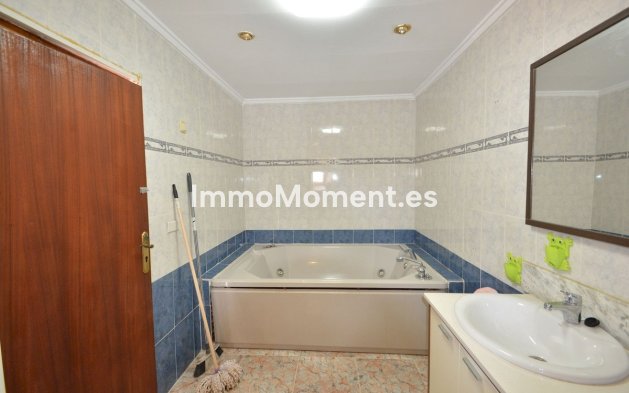 Wiederverkauf - Freistehende Villa - Torrevieja - Torrevieja Centro