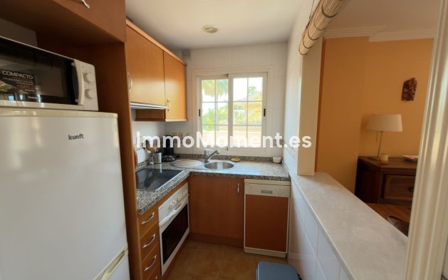 Resale - Apartment - Marbella - Elviria
