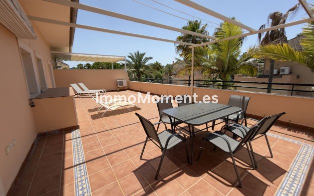 Resale - Apartment - Marbella - Elviria