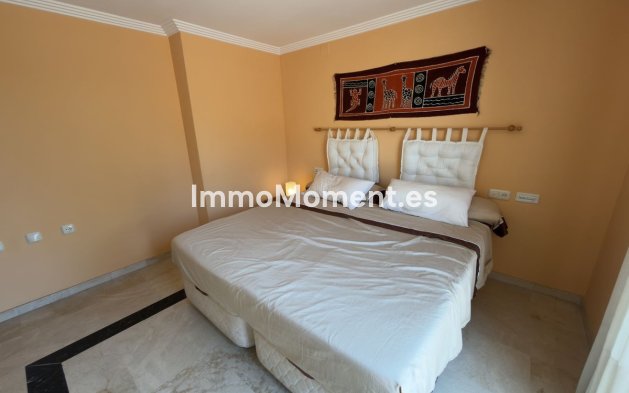Resale - Apartment - Marbella - Elviria