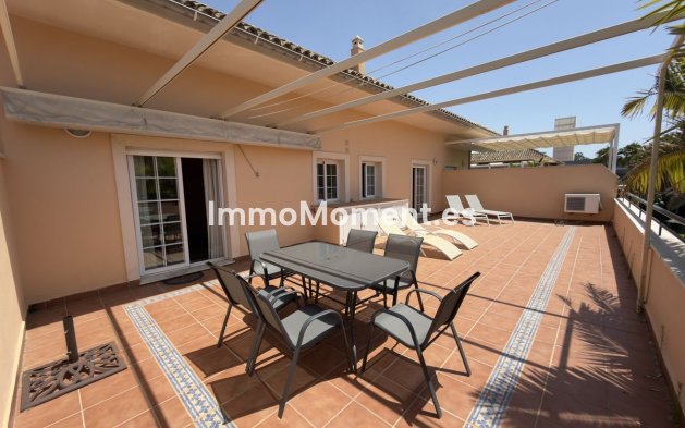 Resale - Apartment - Marbella - Elviria