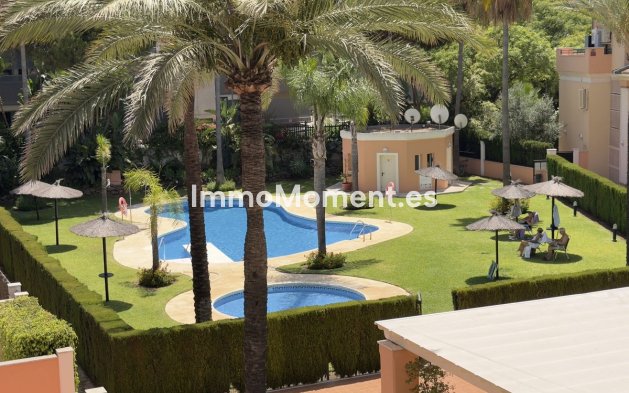 Resale - Apartment - Marbella - Elviria