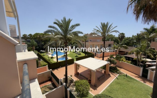 Resale - Apartment - Marbella - Elviria
