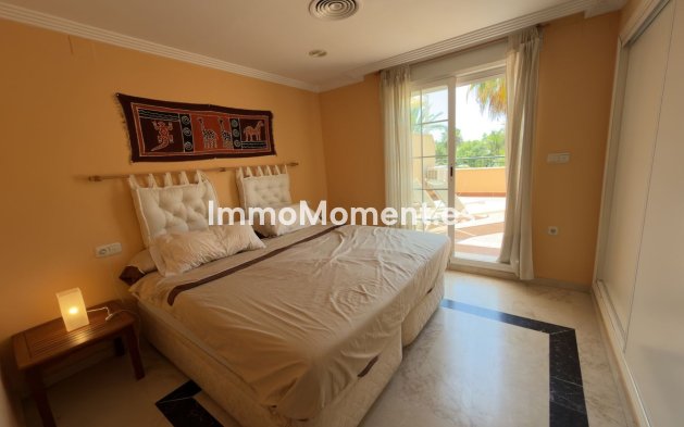 Resale - Apartment - Marbella - Elviria