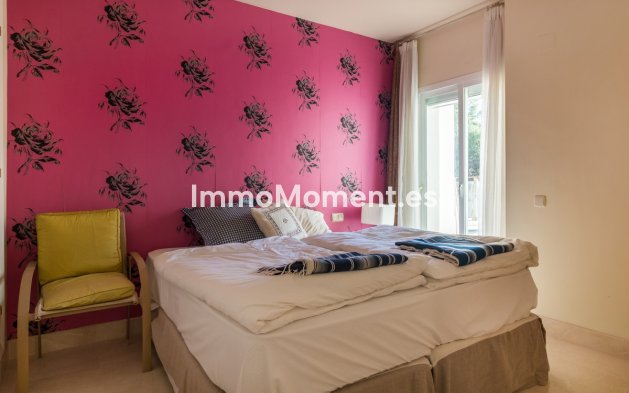 Resale - Townhouse - Inland  - Istán