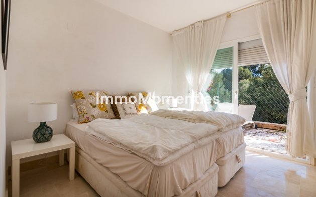 Resale - Townhouse - Inland  - Istán