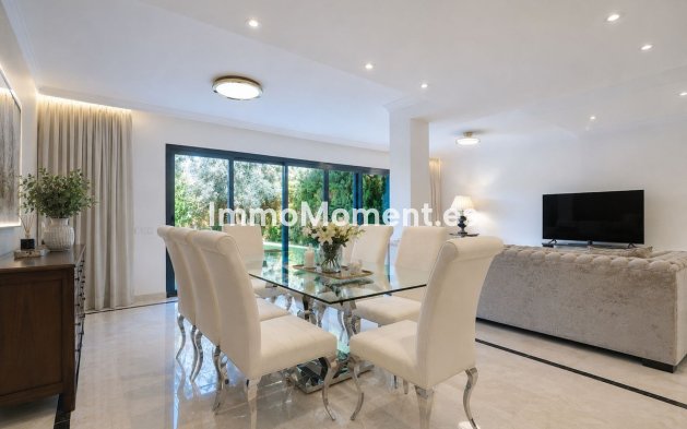 Resale - Townhouse - Marbella - Nueva Andalucía