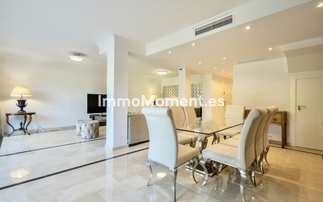 Resale - Townhouse - Marbella - Nueva Andalucía