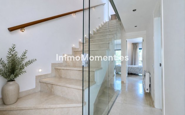 Resale - Townhouse - Marbella - Nueva Andalucía