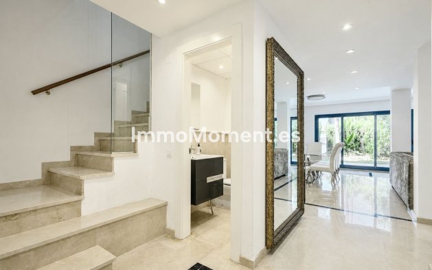 Resale - Townhouse - Marbella - Nueva Andalucía