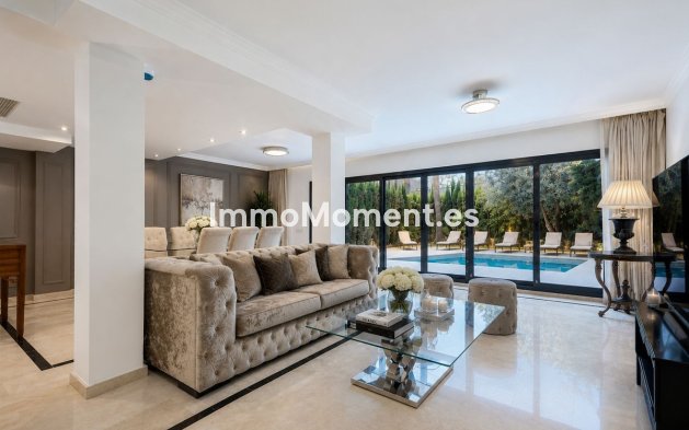 Resale - Townhouse - Marbella - Nueva Andalucía