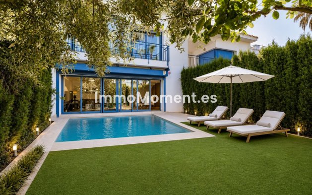 Resale - Townhouse - Marbella - Nueva Andalucía