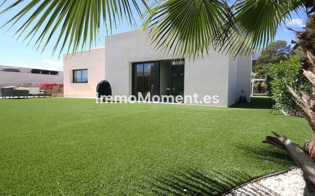 Resale - Detached villa - Orihuela - Las Colinas Golf