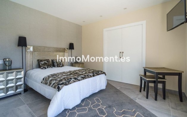 Reventa - Villa independiente - Marbella - Nueva Andalucía
