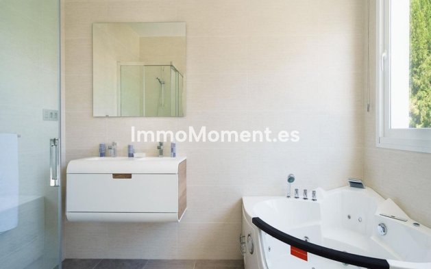 Reventa - Villa independiente - Marbella - Nueva Andalucía
