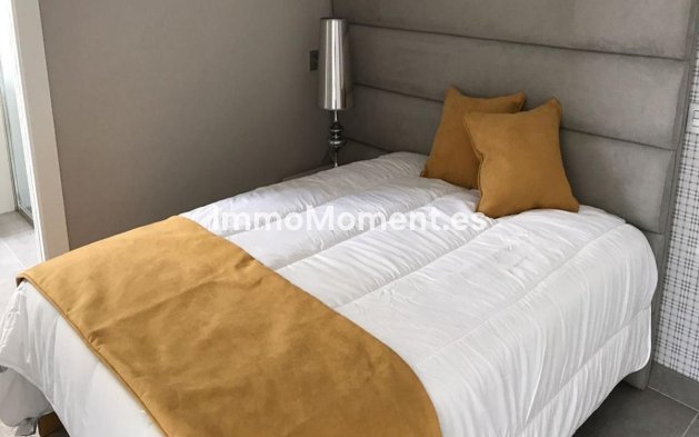Reventa - Villa independiente - Marbella - Nueva Andalucía