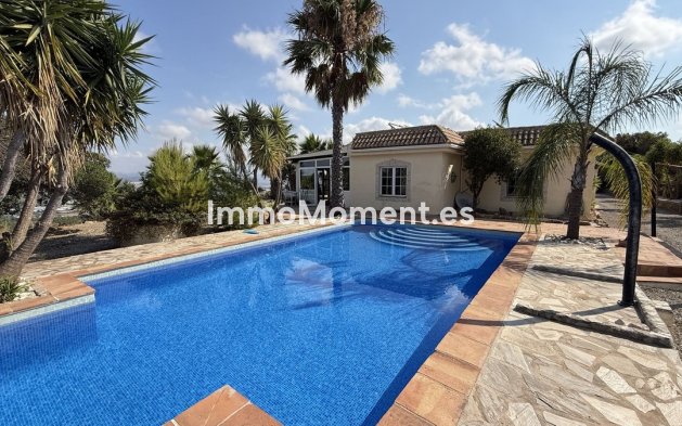 Revente - Maison de campagne - Intérieur                       - Coín