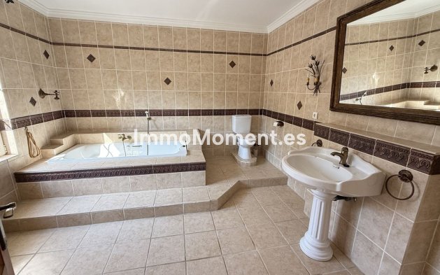 Revente - Maison de campagne - Intérieur                       - Coín