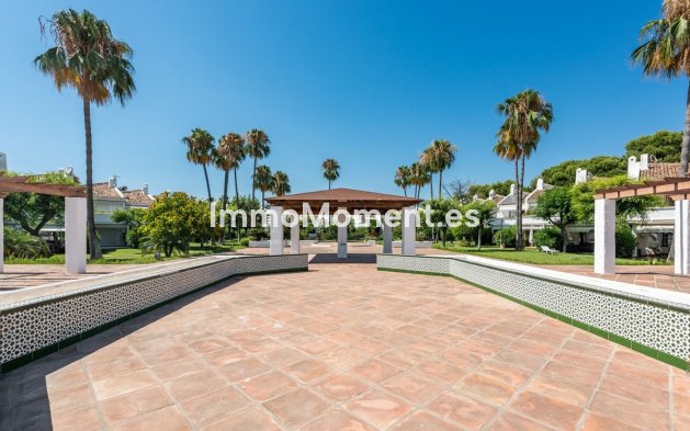 Resale - Townhouse - Estepona - Bel Air
