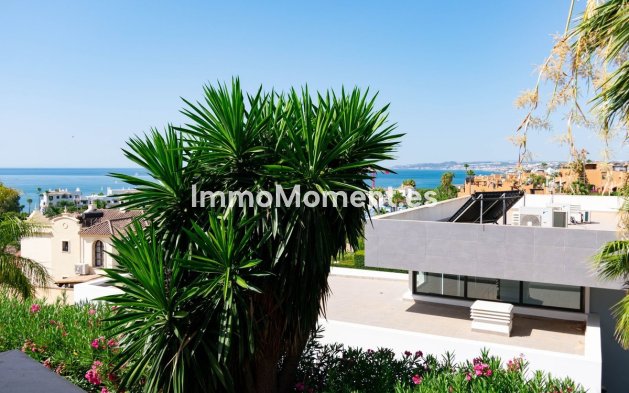 Resale - Detached villa - Estepona - Estepona Centro