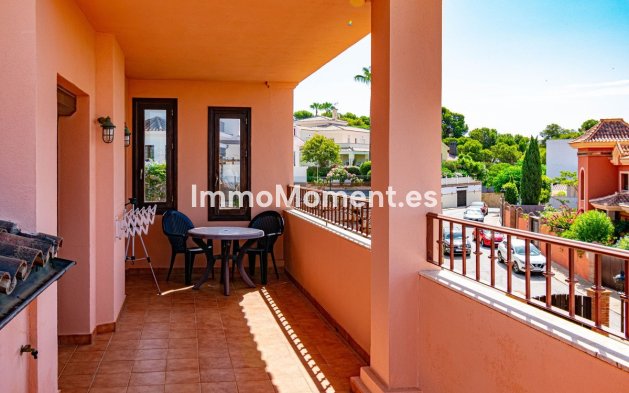 Resale - Detached villa - Estepona - Estepona Centro