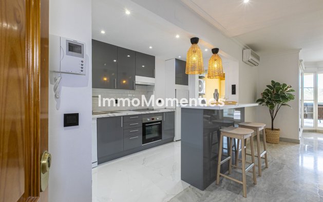 Revente - Appartement - Marbella - Nueva Andalucía