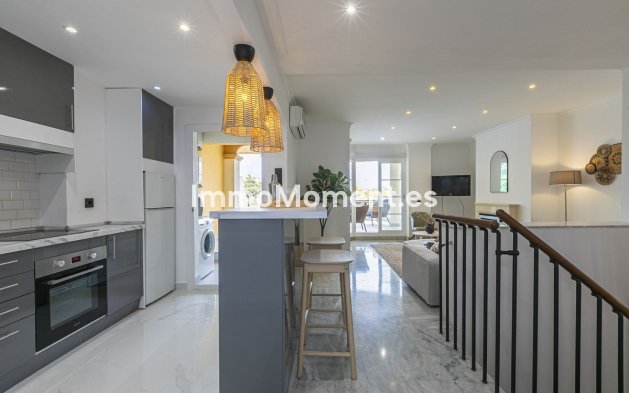 Revente - Appartement - Marbella - Nueva Andalucía