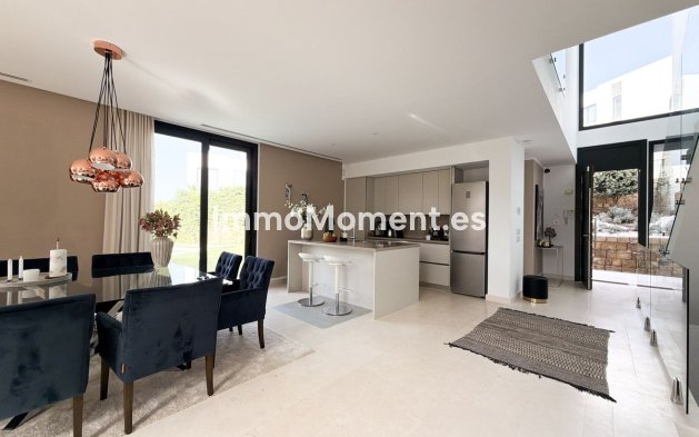 Reventa - Villa independiente - Marbella - Cabopino