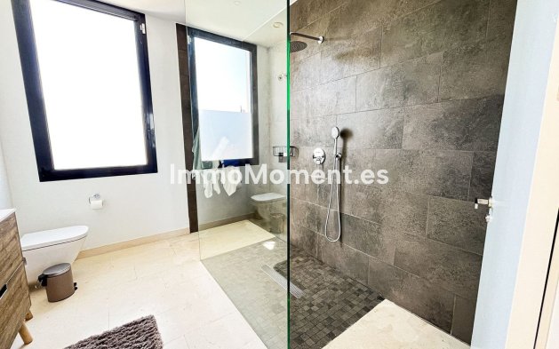 Reventa - Villa independiente - Marbella - Cabopino