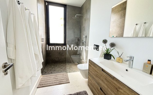 Reventa - Villa independiente - Marbella - Cabopino