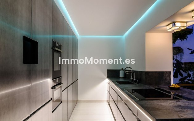 Resale - Townhouse - Estepona - Estepona Centro