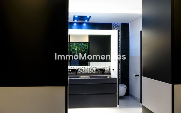 Resale - Townhouse - Estepona - Estepona Centro