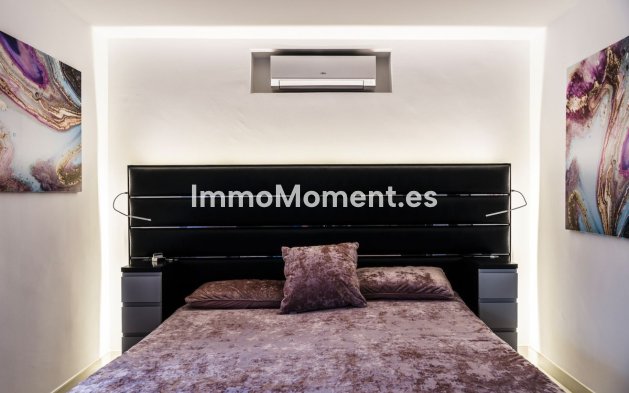 Resale - Townhouse - Estepona - Estepona Centro