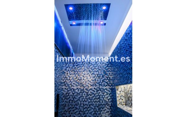Resale - Townhouse - Estepona - Estepona Centro