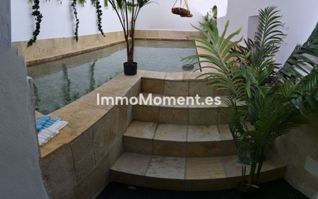 Resale - Townhouse - Estepona - Estepona Centro