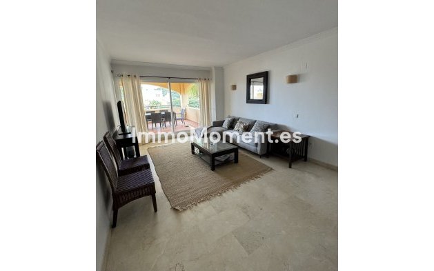 Resale - Apartment - Marbella - Elviria