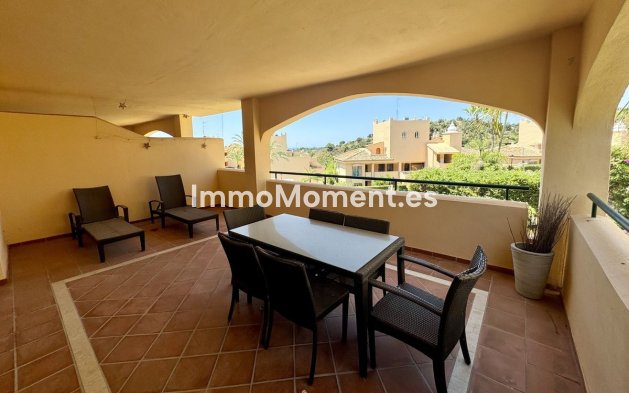 Resale - Apartment - Marbella - Elviria