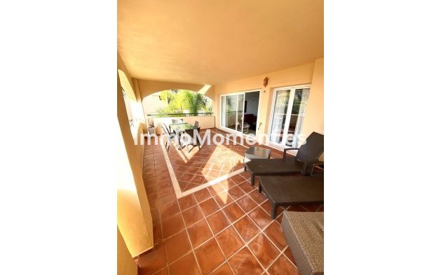 Resale - Apartment - Marbella - Elviria