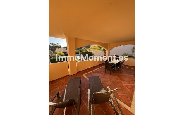 Resale - Apartment - Marbella - Elviria