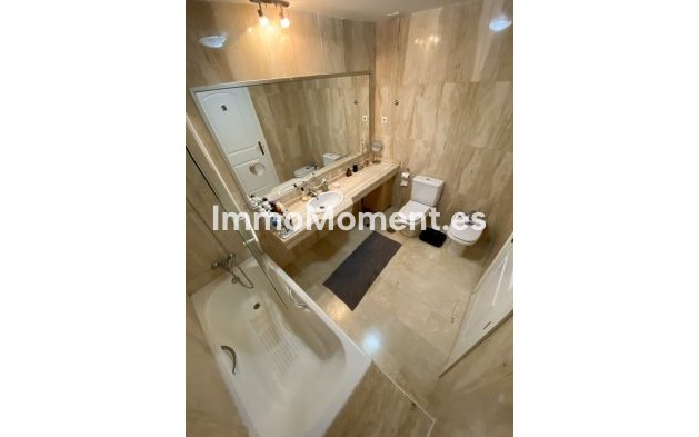 Resale - Apartment - Marbella - Elviria