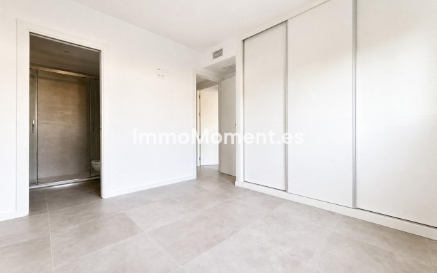 Resale - Apartment - Orihuela - Campoamor