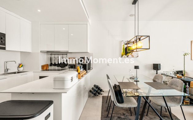 Resale - Apartment - Estepona - Estepona Centro