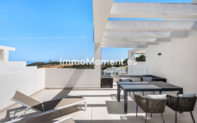 Resale - Apartment - Estepona - Estepona Centro