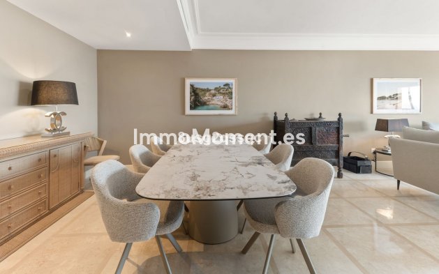 Resale - Apartment - Estepona - Costalita