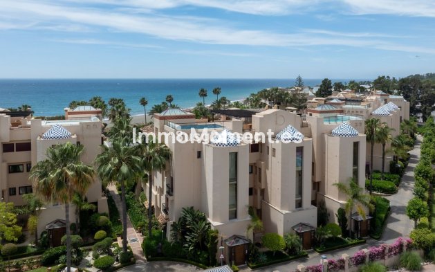 Resale - Apartment - Estepona - Costalita