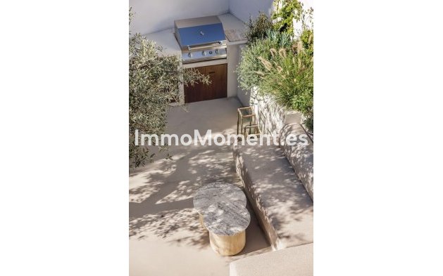 Resale - Detached villa - Marbella - Nueva Andalucía