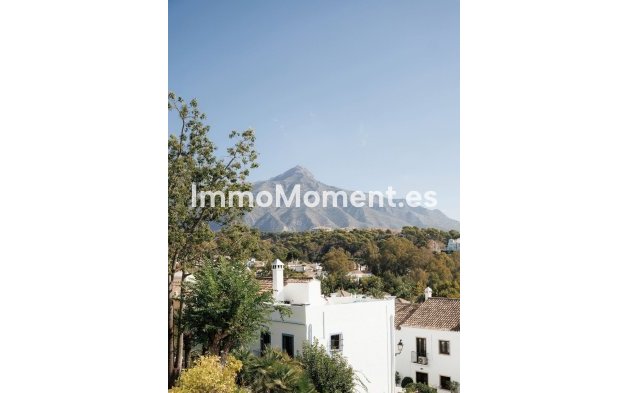 Resale - Detached villa - Marbella - Nueva Andalucía