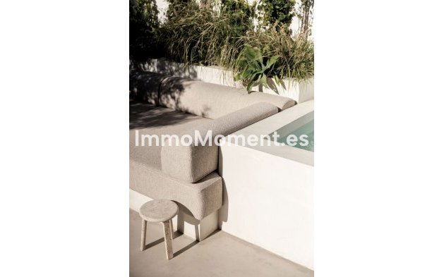 Resale - Detached villa - Marbella - Nueva Andalucía