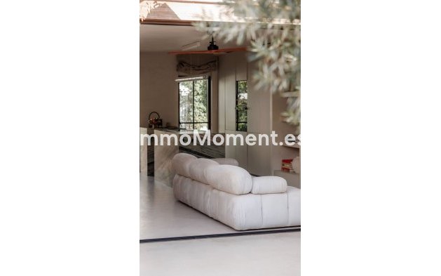 Resale - Detached villa - Marbella - Nueva Andalucía