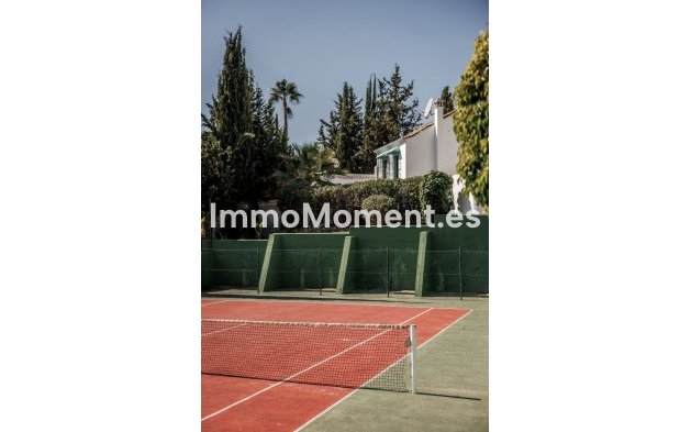Resale - Detached villa - Marbella - Nueva Andalucía